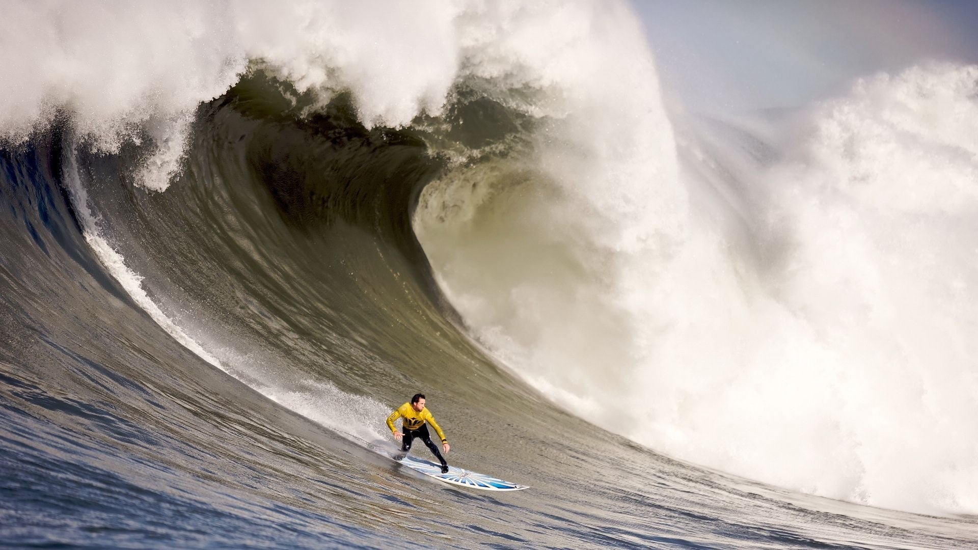 爆冷!法国全场压制却遭绝杀,匈牙利神锋努涅斯一战封神,头名之争惊天逆转